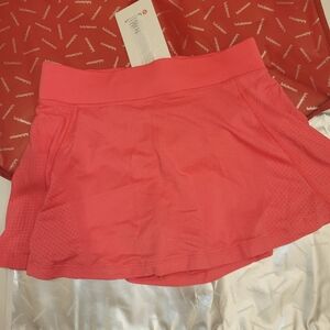 NWT RARE Lululemon Athletica Lip gloss Swiftly Skirt sz 6